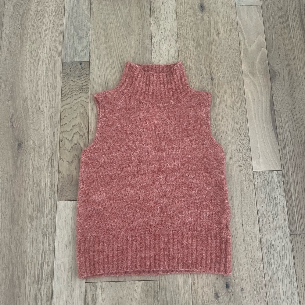 She + Sky Coral Knit Mock Neck Sweater